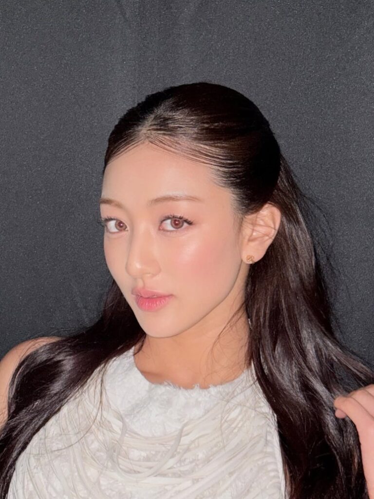 Close-up of Jihyo after Fukuoka concert, reassuring fans following her health issue on stage