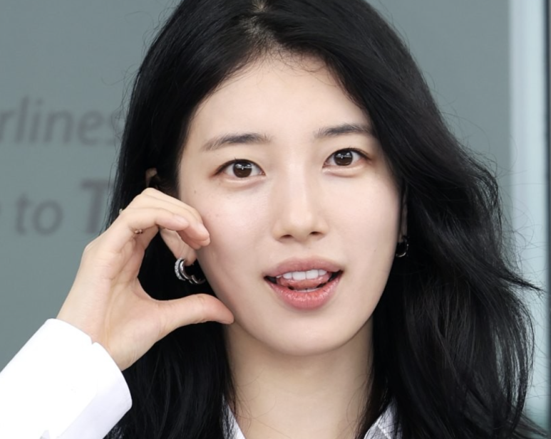 Close-up of Suzy making playful gesture during Suzy marriage rumor