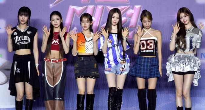 izna members on stage as six after Yoon Ji Yoon leaves izna