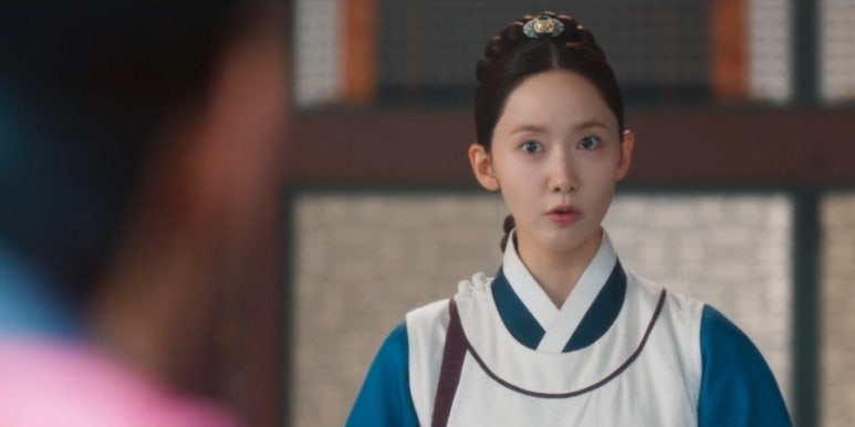 Im YoonA дарангуйлагч тогооч дахь Жосоны ордны гал тогоонд гайхширсан хааны тогооч