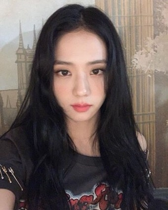 Jisoo of BLACKPINK looking natural and elegant ahead of Eyes Closed single release with Zayn
