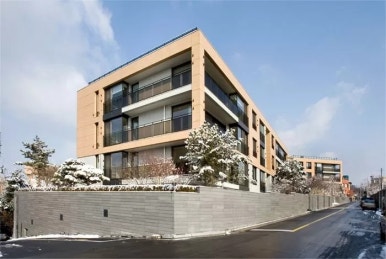 Lucid House luxury apartment complex in Hannam UN Village, Seoul, captured during winter with clear sky