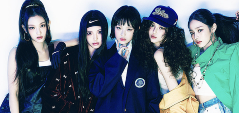 NewJeans return to ADOR – Group photo with fierce attitude in dark concept outfits, marking their fierce return