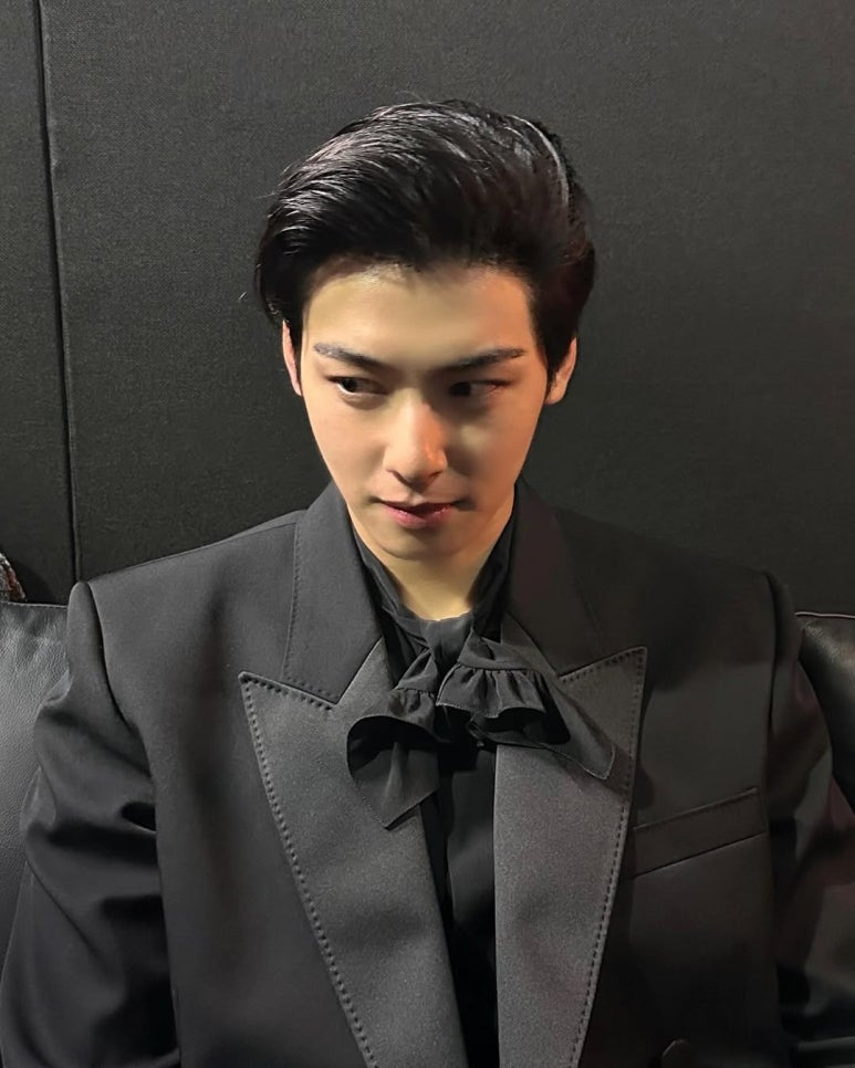 Cha Eun-woo ELSE concept backstage in dramatic black suit with bow accent