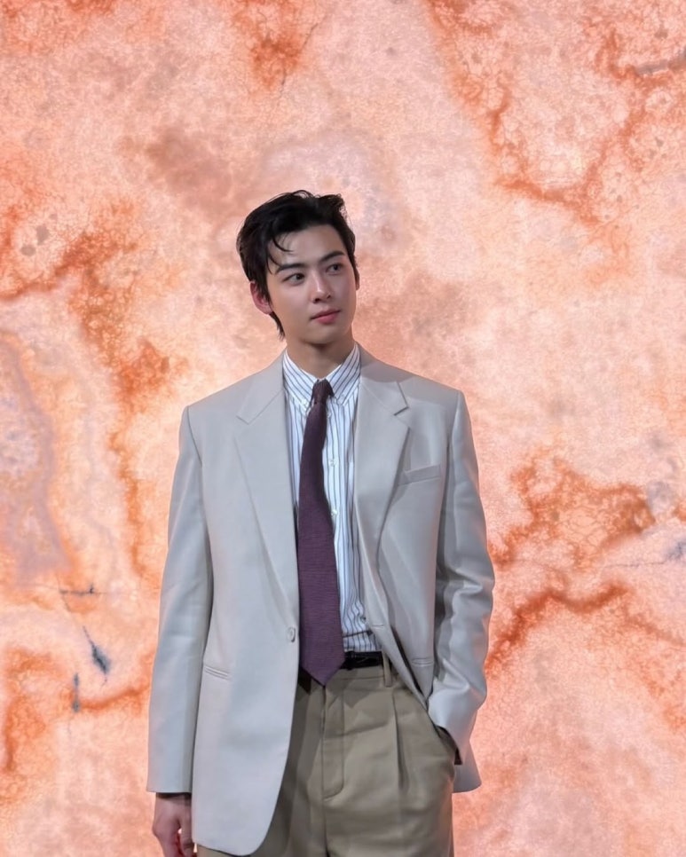Cha Eun-woo ELSE promotional image in beige suit and striped shirt